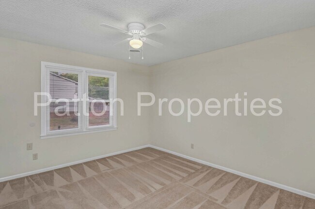 Building Photo - 104-106 Cherry Hall Drive - Outside CoC - TMS#004330-02-018