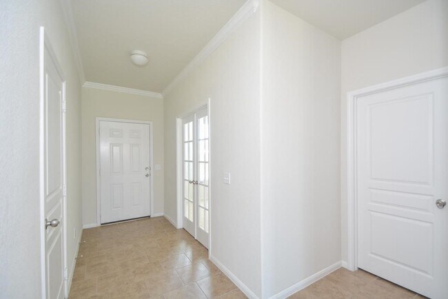 Building Photo - 5827 Banyan Oak Ct