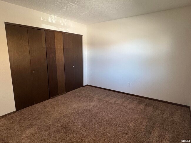 Building Photo - 3475 Winston Dr