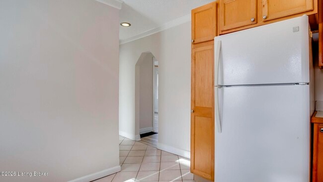 Building Photo - 3318 Van Winkle Dr