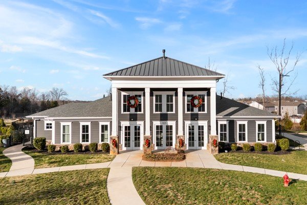 Building Photo - 7585 Stonehouse Dr