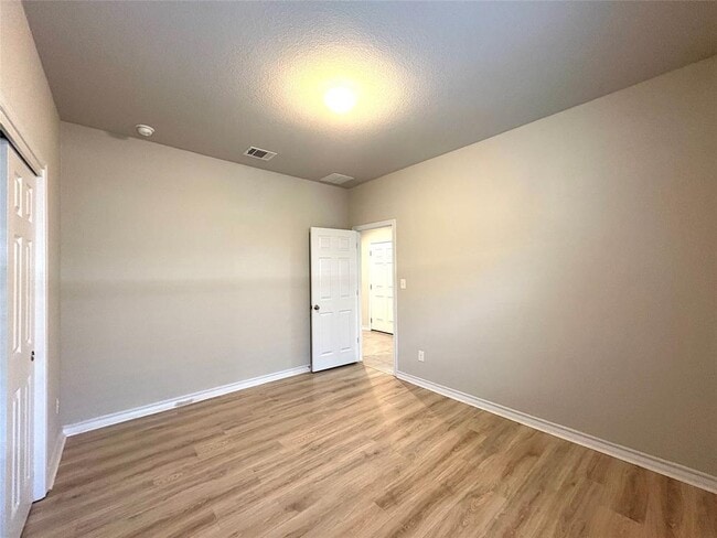 Building Photo - 5989 Malta Cir