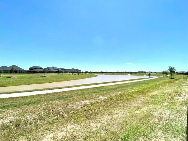 Building Photo - 29339 Red Rocks Pk Dr