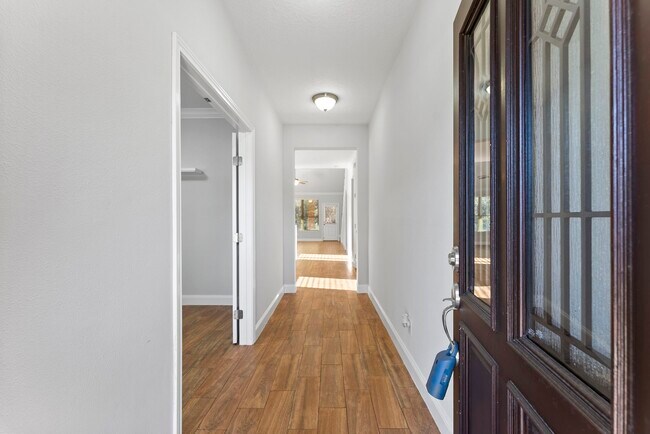 Building Photo - 122 Wood Drake Place