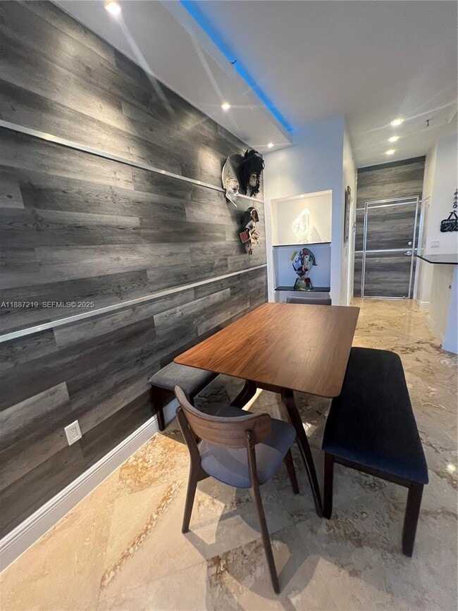 Building Photo - 6917 Collins Ave