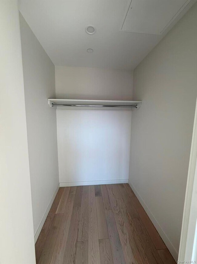 Building Photo - 131-02B 40th Rd