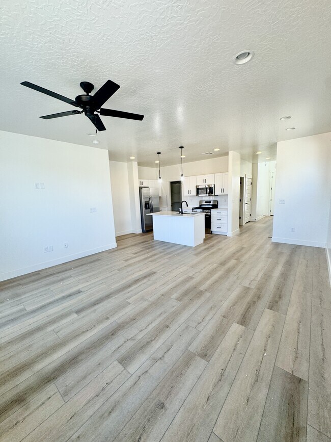 Building Photo - 2838 W 500 N