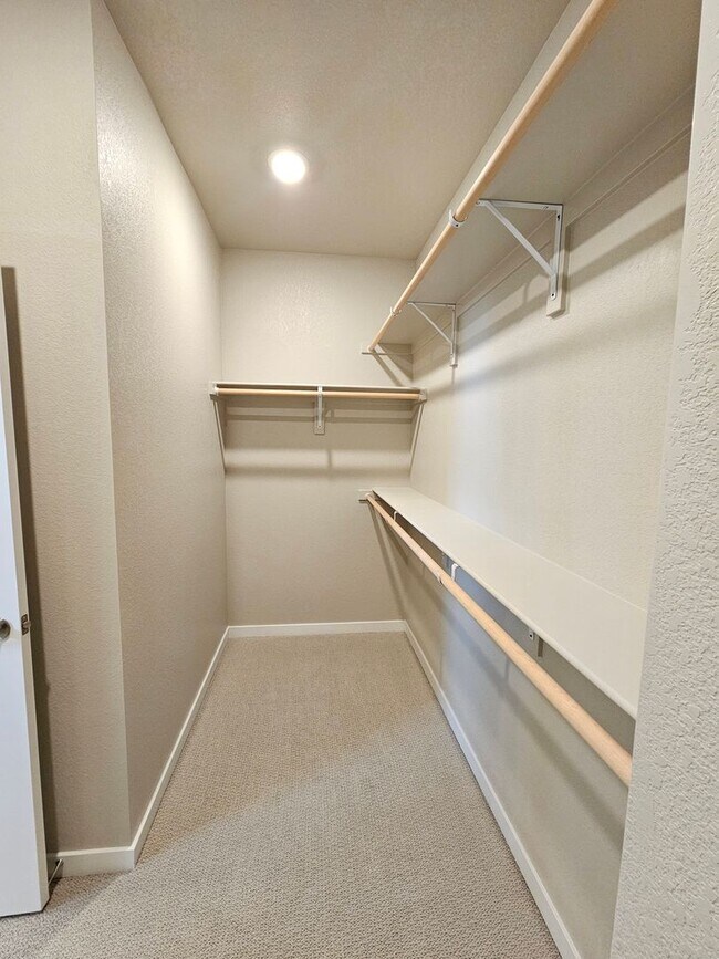 Building Photo - Newer Home in Broomfield