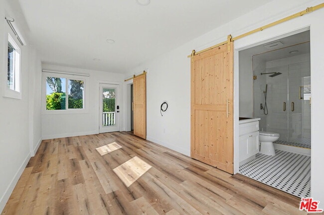 Building Photo - 516 Hill St