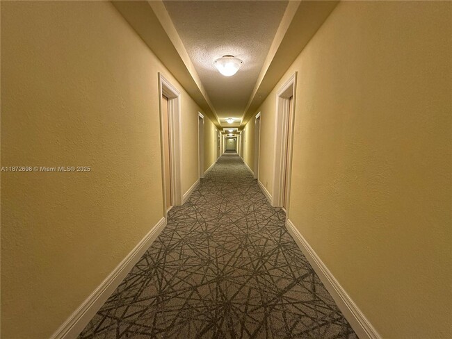 Building Photo - 2501 S Ocean Dr