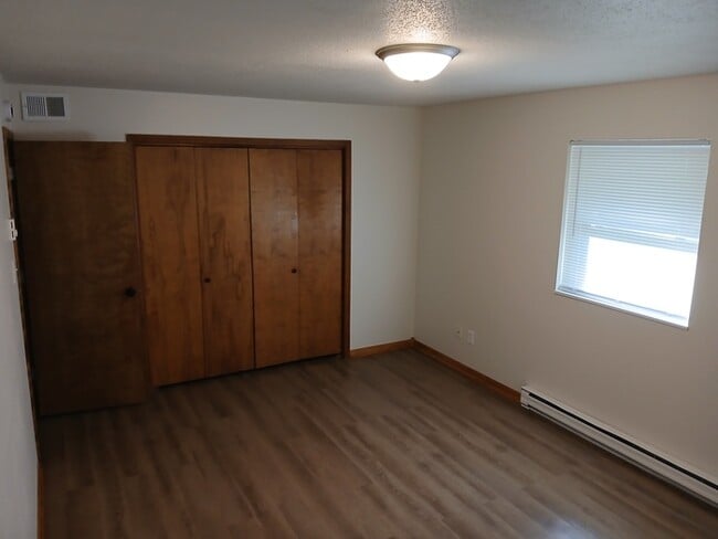 Building Photo - 132a Brookdale Dr