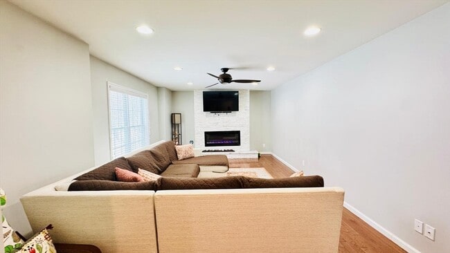 Building Photo - 294 Hayden Rowe St