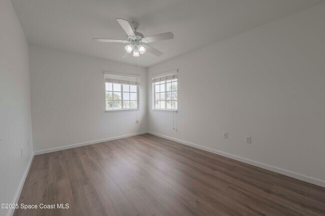 Building Photo - 3701 Titanic Cir
