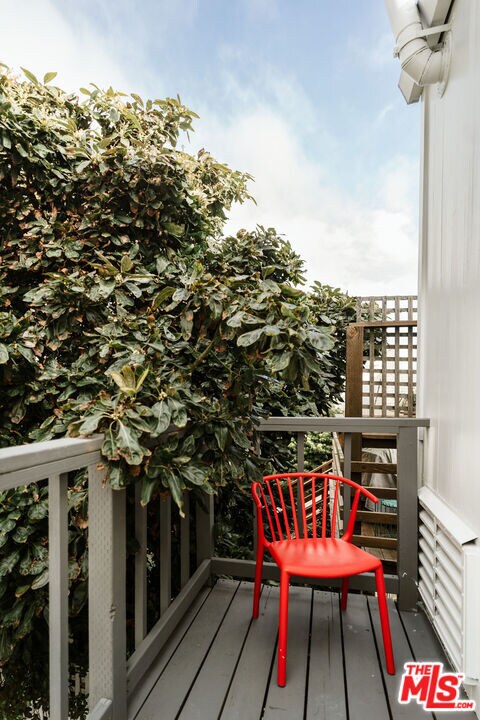 Building Photo - 2786 Bush St