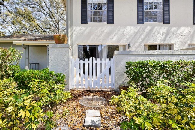 Building Photo - 6305 Morningmist Ct