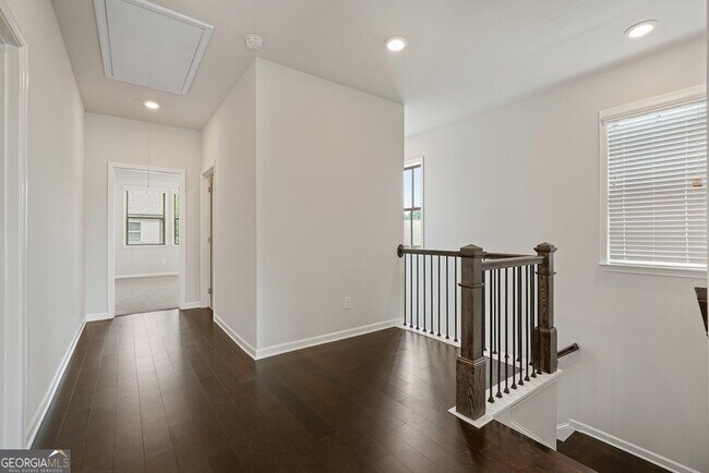 Building Photo - 4240 Hickory Pne Aly