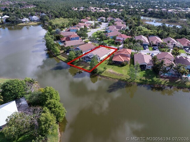 Building Photo - 2096 NW Marsh Rabbit Ln