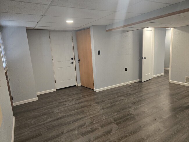 Building Photo - 68 Lilmont Dr