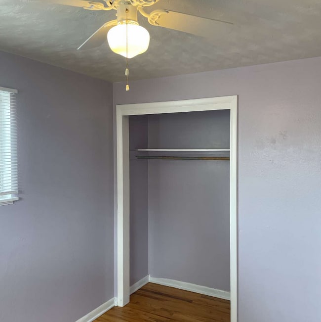 Building Photo - 409 Tedmon Dr