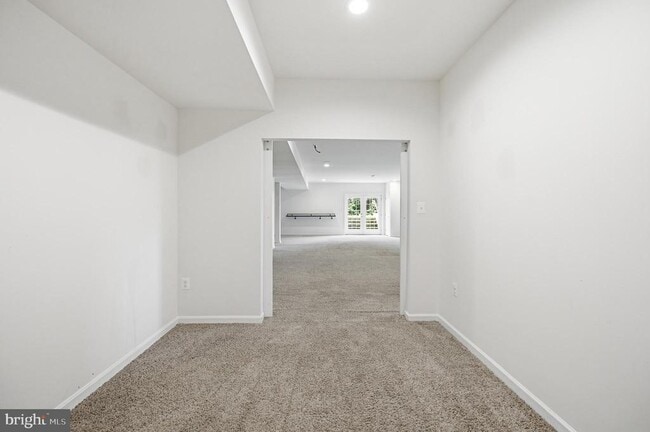 Building Photo - 24267 Purple Finch Dr