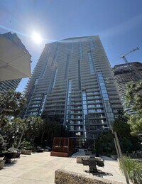 Building Photo - 88 SW 7th St