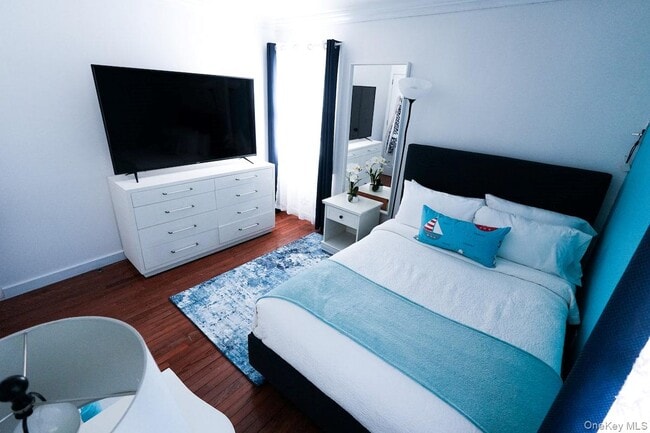 Building Photo - 45 Bellows Terrace