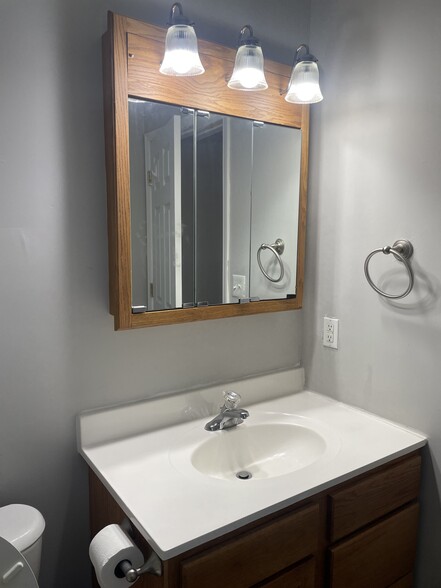 Building Photo - 7431 Emi Ln