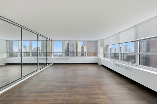 Building Photo - 4800 S Chicago Beach Dr