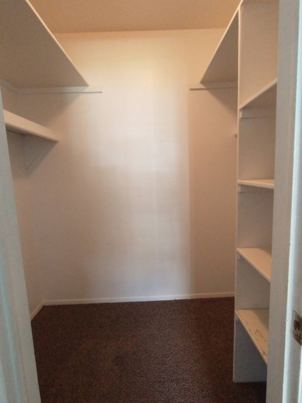 Building Photo - 25336 Shiawassee Cir