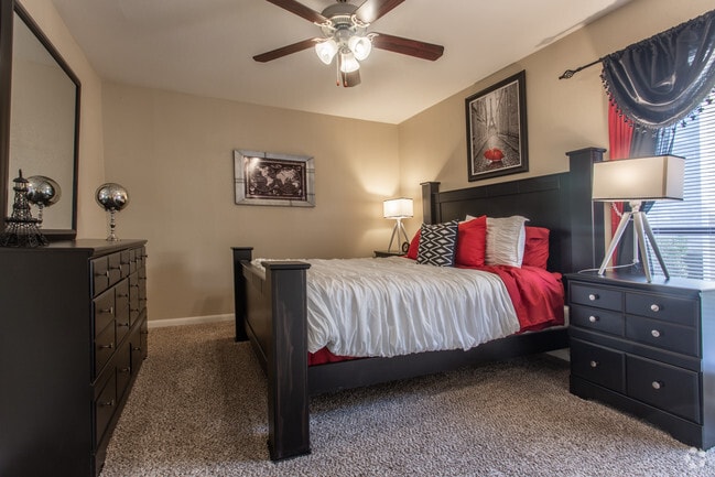 1 Br, Bedroom - Meadowbrook