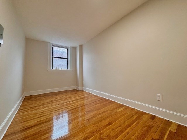 Building Photo - 111 Jersey St