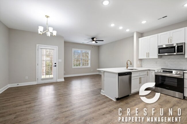 Building Photo - New 3BR Townhomes | Garage | Pool | $1,995 (Incentive Offer)