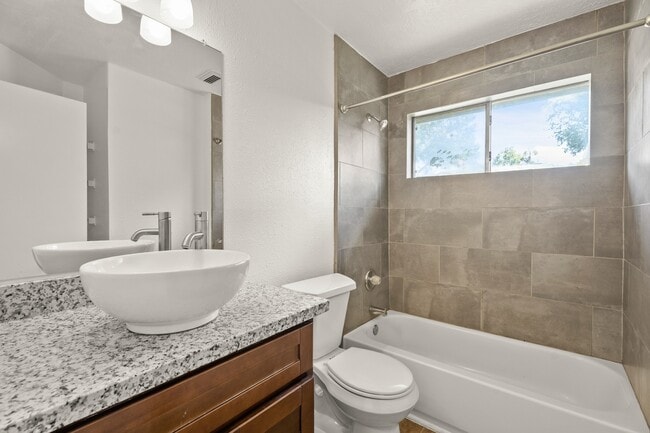 Building Photo - 17014 Sailors Moon Ct