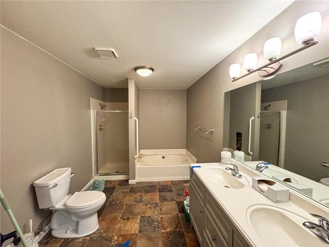 Building Photo - 15565 26th Ave N