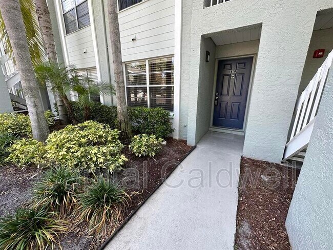 Building Photo - 5440 S MacDill Ave