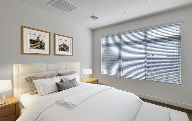 Building Photo - 6850 E McDowell Rd