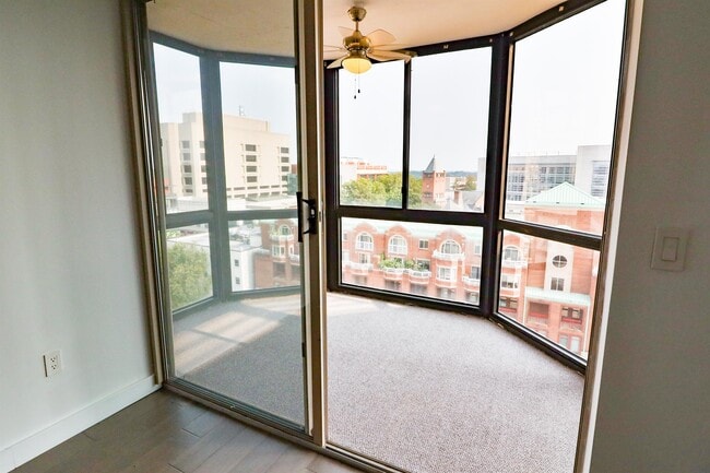 Building Photo - 24 Courthouse Sq