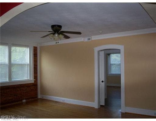 Building Photo - 1506 Colonial Ave