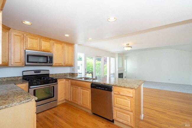 Building Photo - 4248 Leafwood Cir E