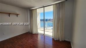 Building Photo - 1351 NE Miami Gardens Dr