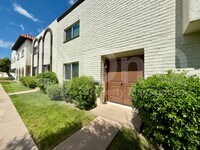Building Photo - 4250 N Parkway Ave