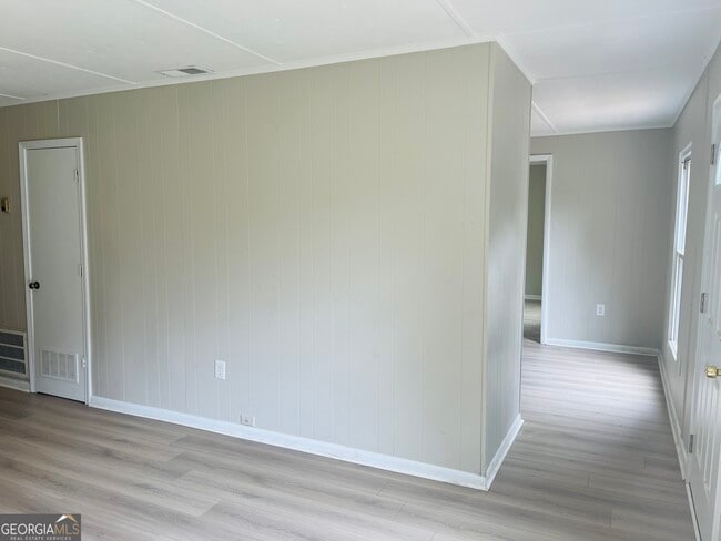 Building Photo - 31 Westgate Park Ln