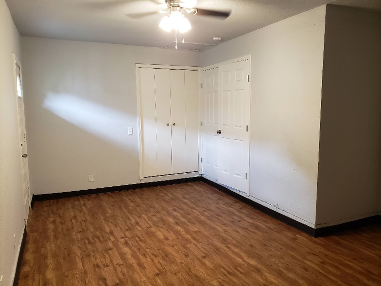 Building Photo - 4316 S Wofford Ave