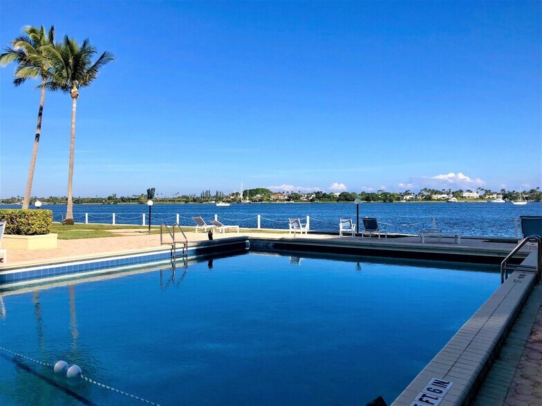 saltwater pool looking at lake & Palm Beach - 2800 N Flagler Dr