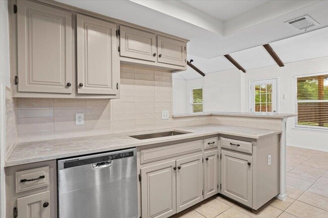 Building Photo - 7603 Brookhollow Cove