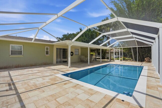 Building Photo - 10325 Tarrah Ln