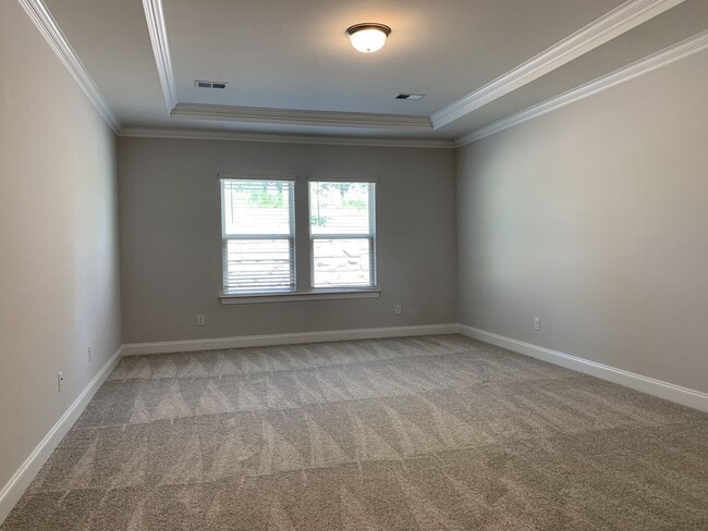 Building Photo - Coming Soon! Available 8/10/26 Stunning 4 bed, 2.5 bath residence in the highly sought-after Foxl...