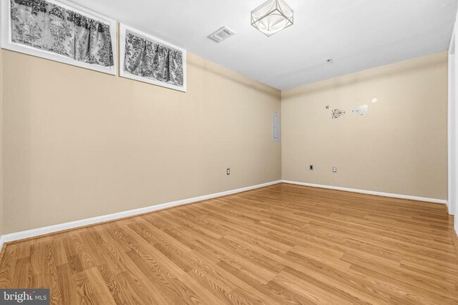 Building Photo - 6837 Malton Ct