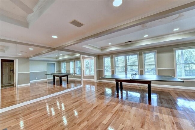 Building Photo - 645 Falls Bay Ct