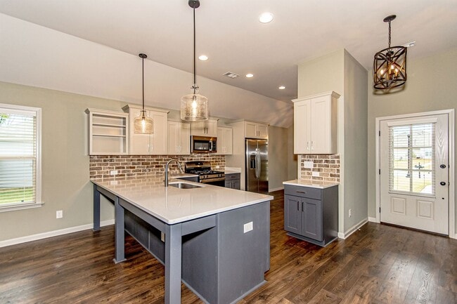 Building Photo - 9872 Bluestone Circle